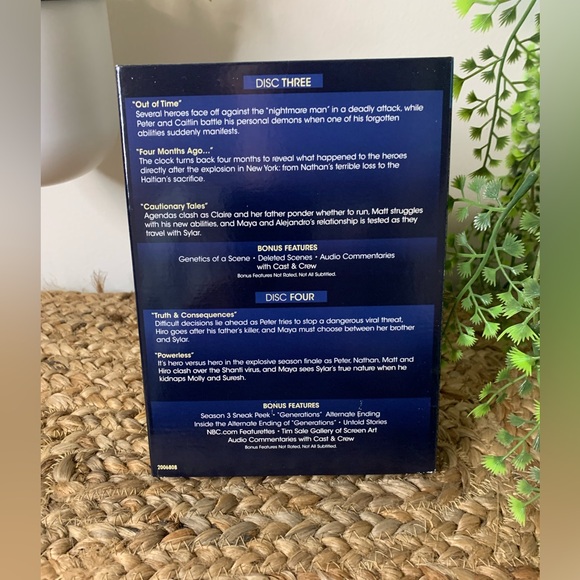 HEROS Season 2 DVD Box Set. EUC - Picture 6 of 6